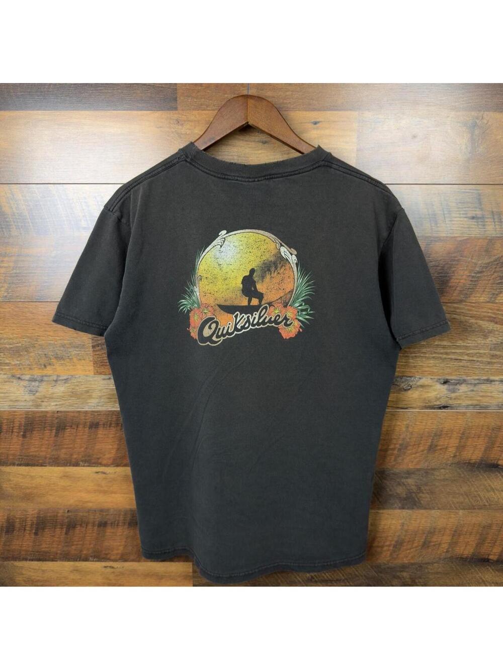 Vintage Quiksilver Surf T-Shirt Medium Sun Faded Distressed Black Graphic Tee